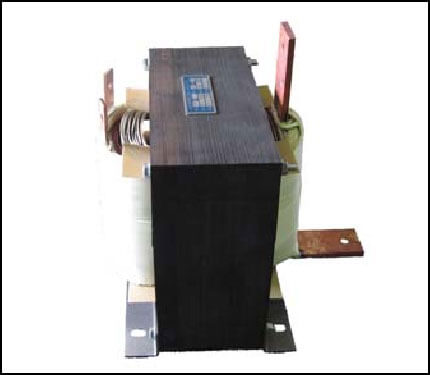 TRANSFORMER 400 AMP, 4 KVA<br />
Output: 10 VAC, P/N 18740